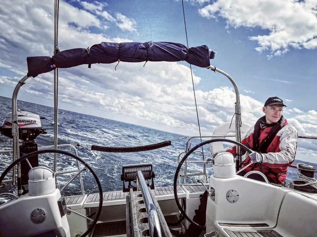 Kasper sailing on open water